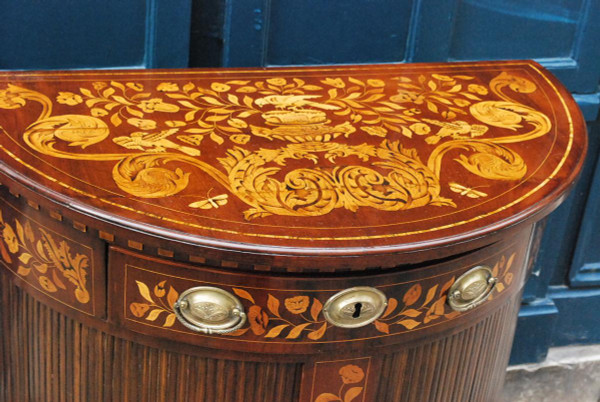 Meuble Demi Lune, Marqueterie , Hollande