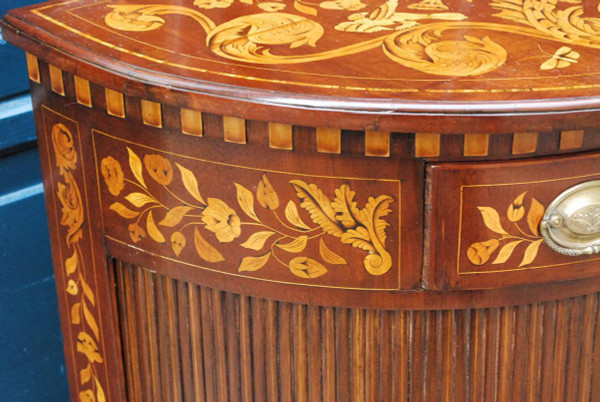 Meuble Demi Lune, Marqueterie , Hollande