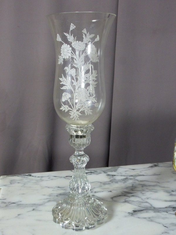 Engraved crystal tealight holder