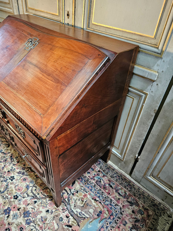 Scriban 18th in cherrywood from the Louis XVI period