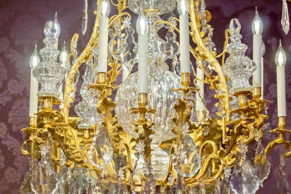 Lustre Baccarat En Bronze Doré