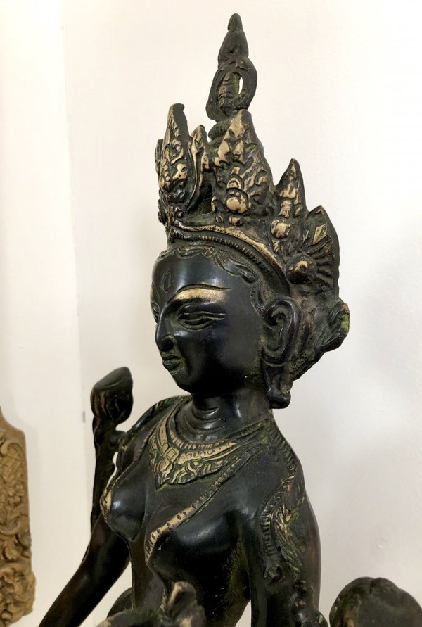 Tibet, prima metà del XX secolo, statuetta di Tara in bronzo.
