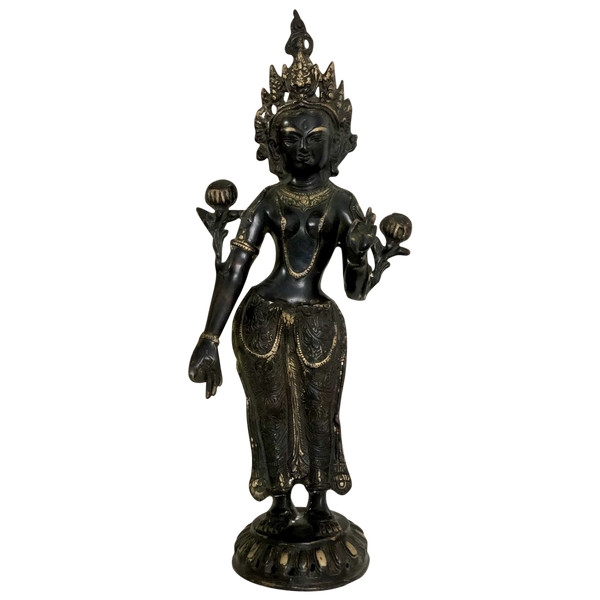 Tibet, prima metà del XX secolo, statuetta di Tara in bronzo.