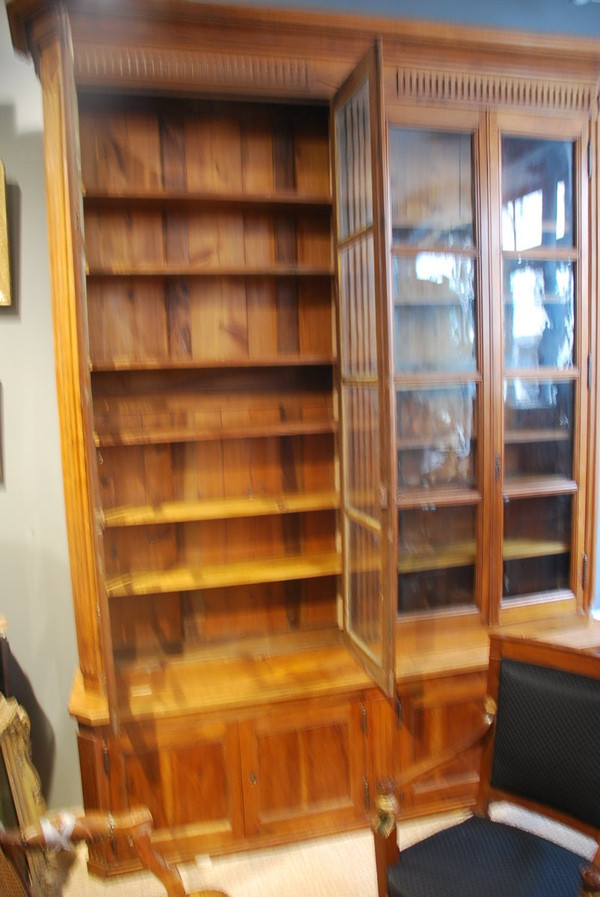 Bella libreria in noce di epoca Luigi XVI Fine XVIII secolo