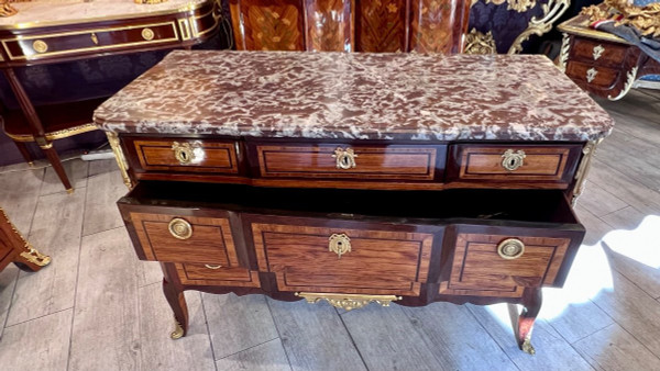 Commode époque Transition Louis XV / Louis XVI