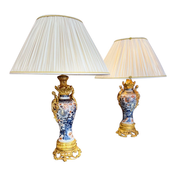 Paire De Lampes En Porcelaine à Décor Imari