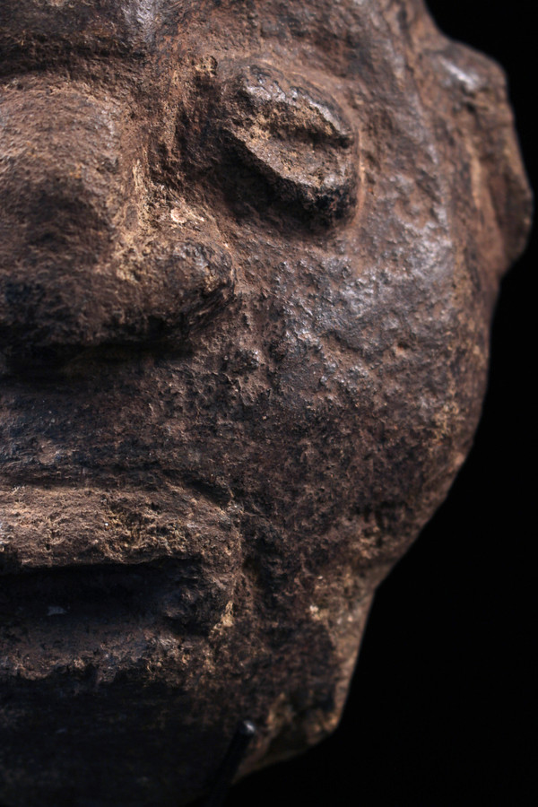 Ritual stone, oceanic art, tribal art, Papua New Guinea, sculpture, primitive art