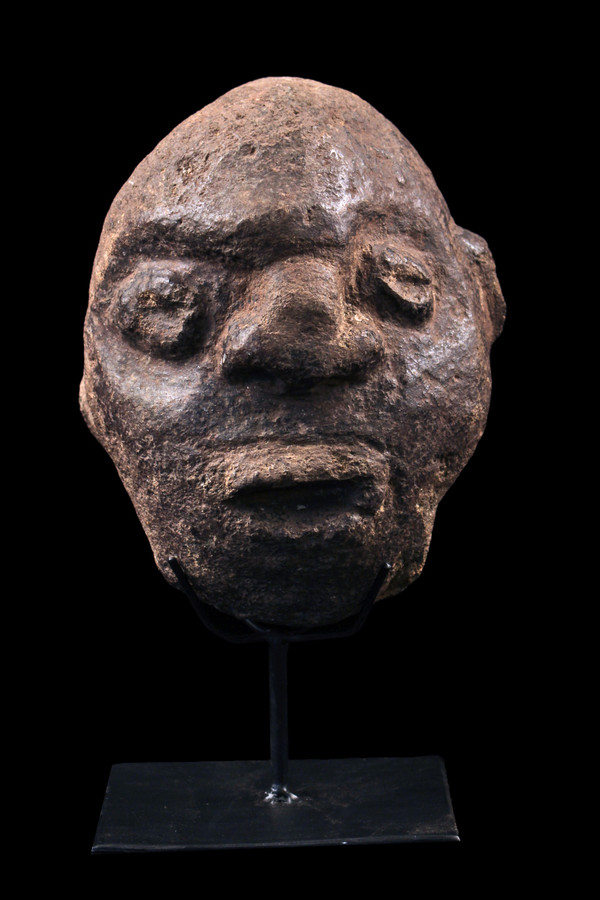 Ritual stone, oceanic art, tribal art, Papua New Guinea, sculpture, primitive art