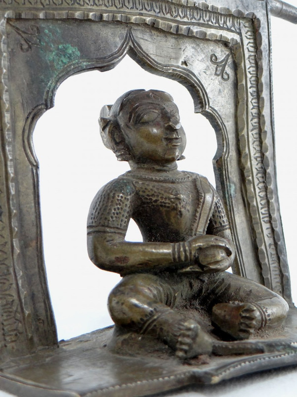 India, 19th Century, Small Bronze Hindu Altar Representing A Divinity.