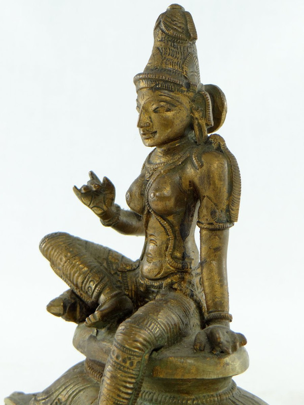 India, inizio XX secolo, scultura in bronzo di Parvati.
