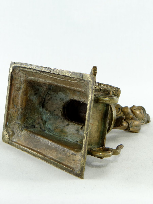 India, inizio XX secolo, scultura in bronzo di Parvati.