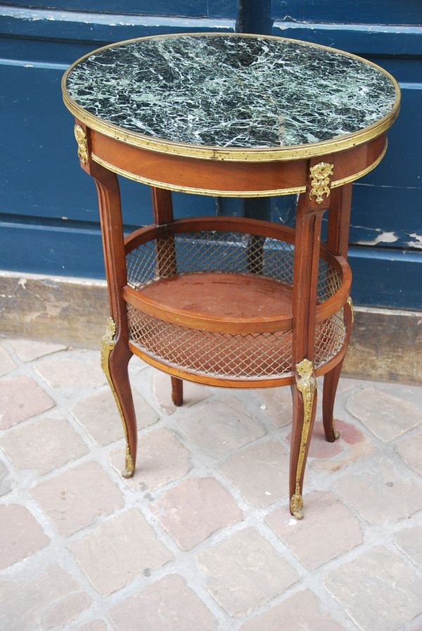 Kleiner Salontisch Im Stil von Louis XVI