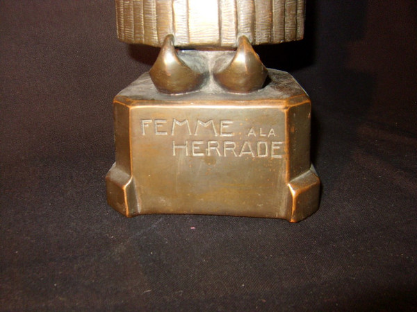 Donna a La Herrade, A Jouanneault