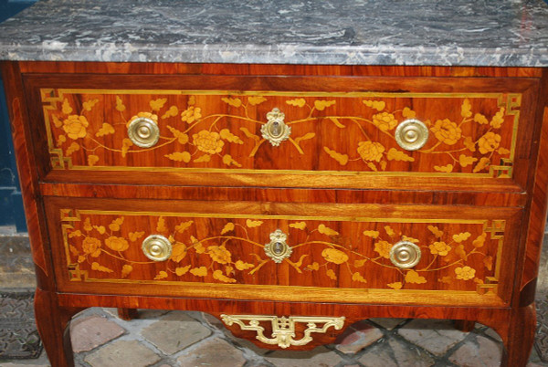 Elégante Commode En Marqueterie De Fleurs D époque Transition XVIII