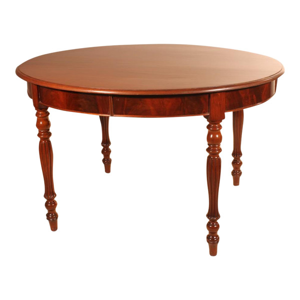 Mahogany Table Polished Au Tampon Française 19 ° In The Shape Of An Ellipse