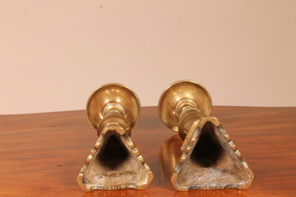 Pair Of Candlesticks In Bronze 17 ° Century Italy