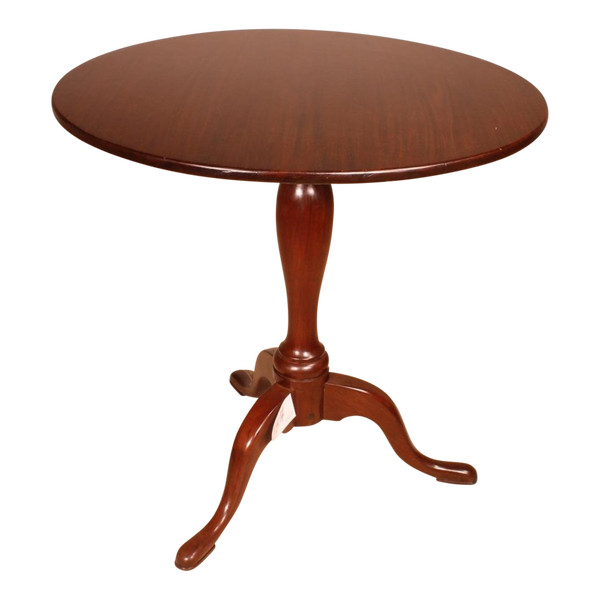 English Pedestal Table 19th In Mahogany