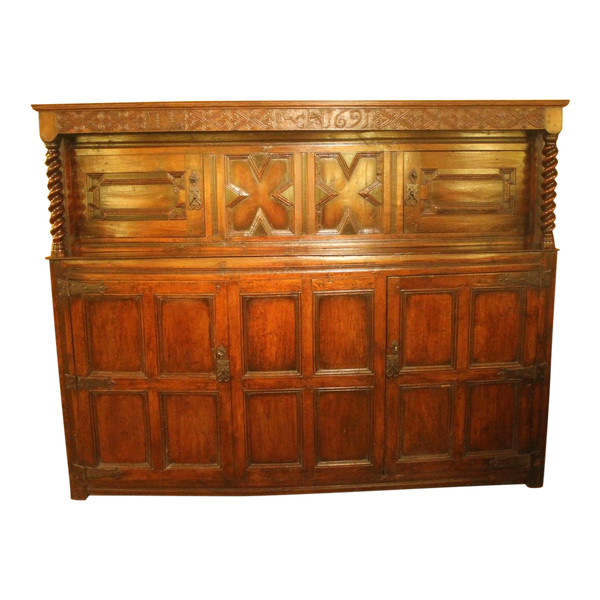 Buffet Anglais Periode James II 17° Siècle En Chêne