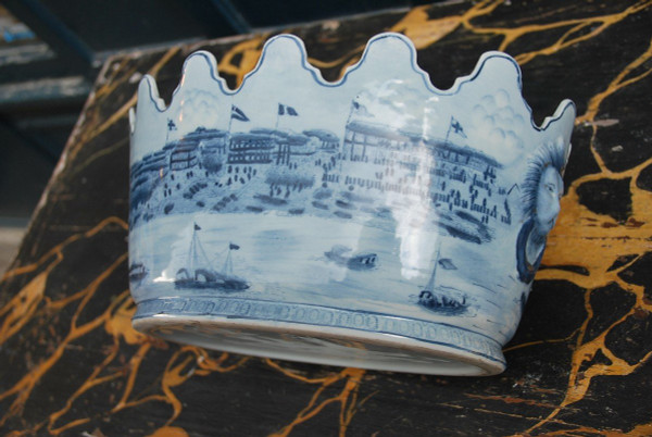 Oval Canopy In Chinese White Blue Porcelain