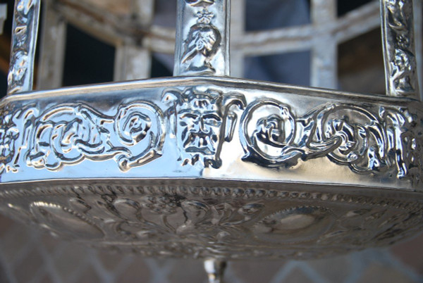 Importante Lanterne En Tole Argentée De Style Moyent Orient