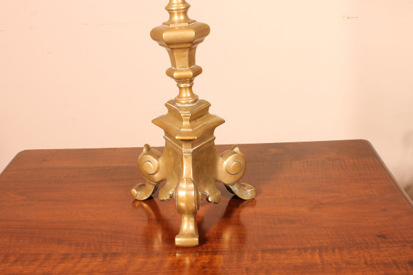 17th Century Italian Candlestick In Bronze