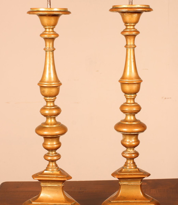 Pair Of Italian Candlestick End 17 ° Century In Bronze