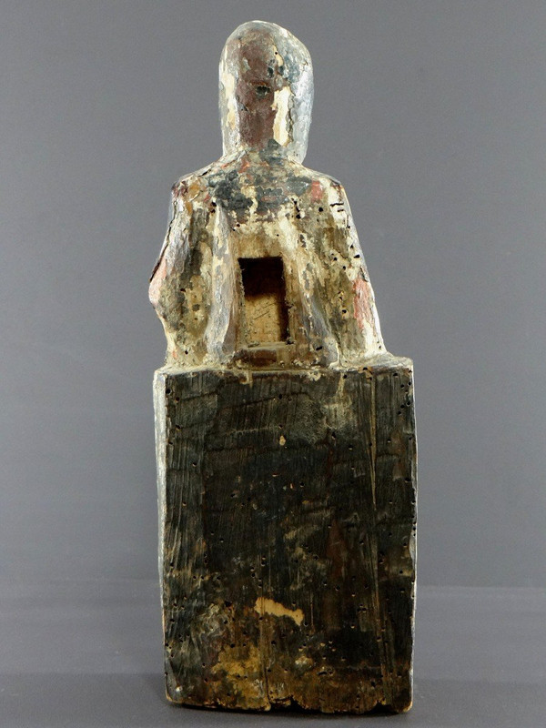 China, Late Ming Period, Beginning Qing Period, XVIIth Century, Kouan Yin Statue In Lacquered And Gilded Wood.