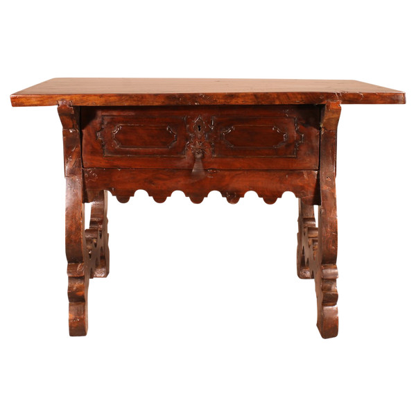 Table Espagnole 17° Siècle En Noyer