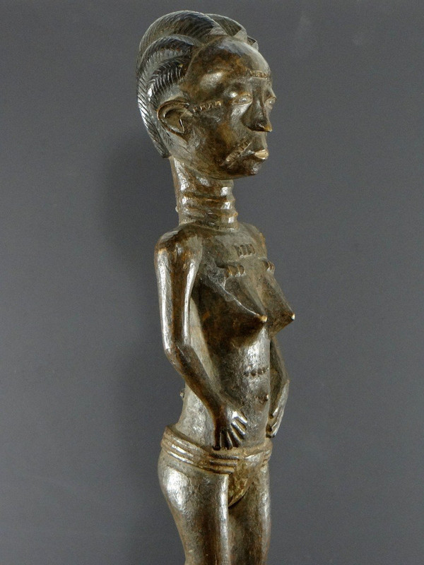 Costa d'Avorio, popolo Baoulé, circa 1950, statua femminile Baoulé o Abron.