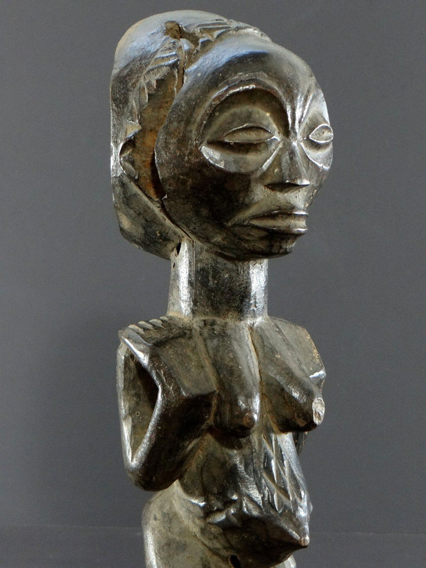 Hemba-Leute, Rep. Dem. Aus dem Kongo, erste Hälfte des 20. Jahrhunderts, weibliche Figurenskulptur