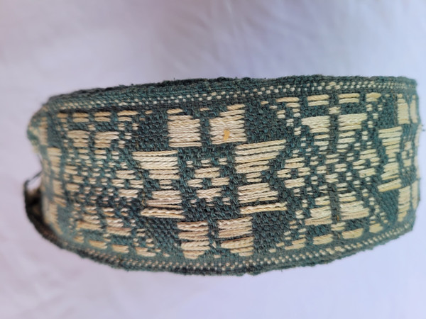 16 meters of 20th century braid
