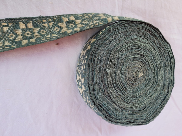 16 meters of 20th century braid