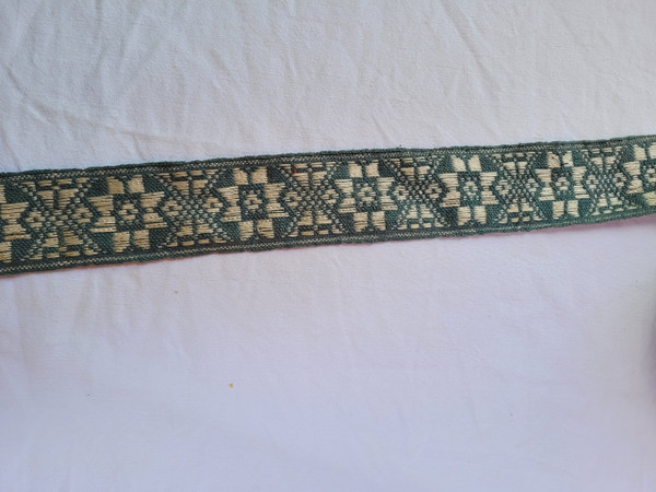 16 meters of 20th century braid