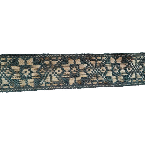 16 meters of 20th century braid