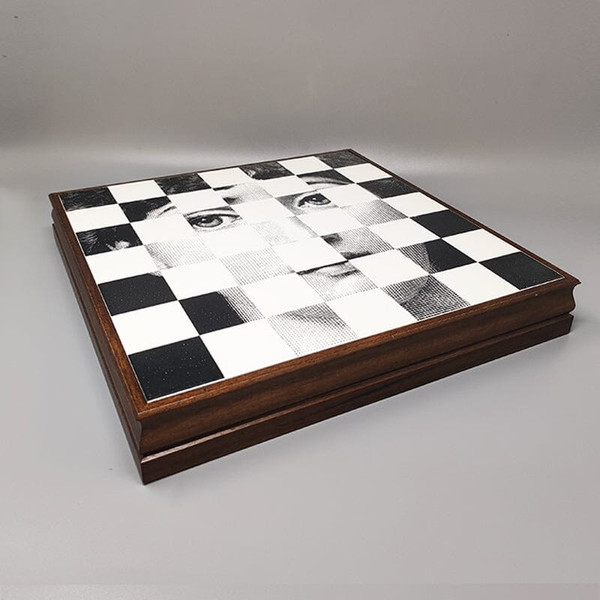 1970 Magnifique échiquier -  Ensemble de jeu -  de Piero Fornasetti. Fabriqué en Italie