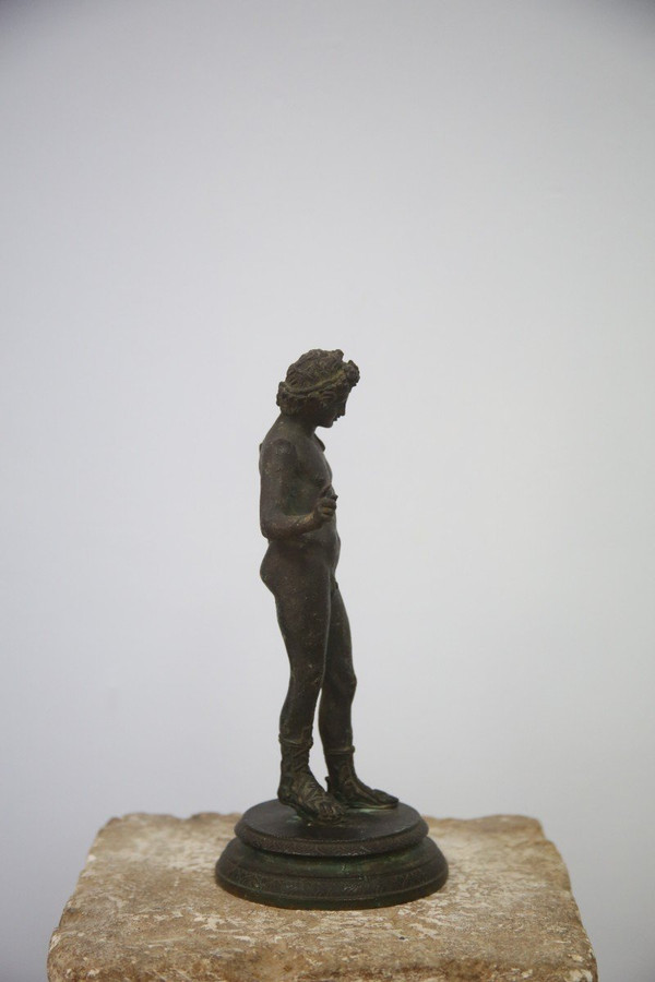 Bronzo della fine del XIX secolo raffigurante Narciso o Dioniso.
