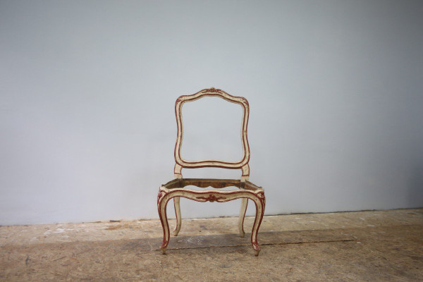 White and red beech frame chair attributed to Jean Avisse, circa 1750.