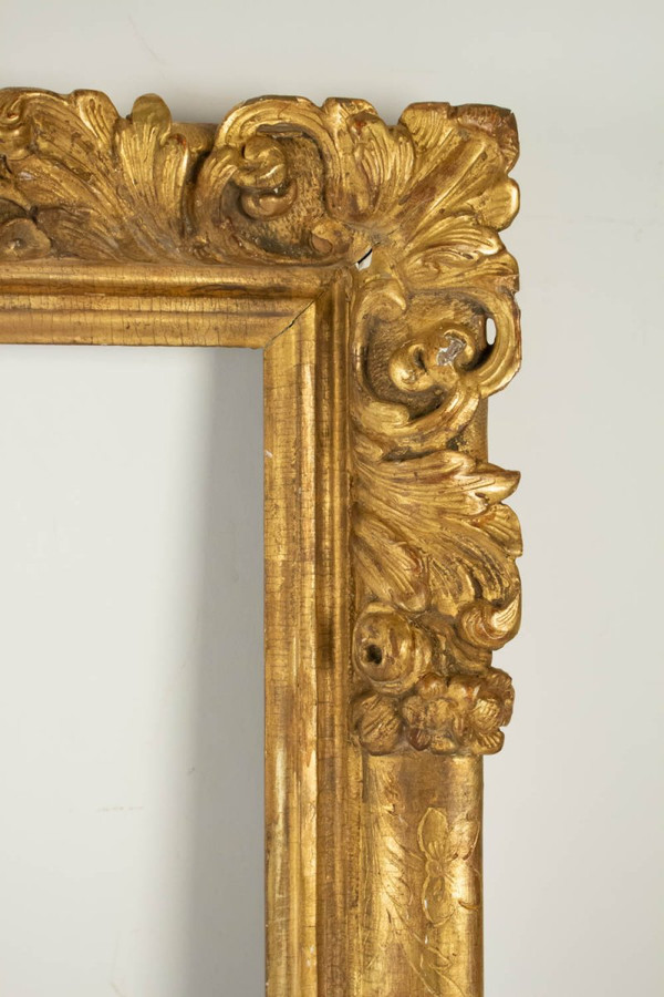Cadre En Bois Sculpté Et Redoré d'époque Louis XIV à Coins Fleuris, Fin XVIIe siècle