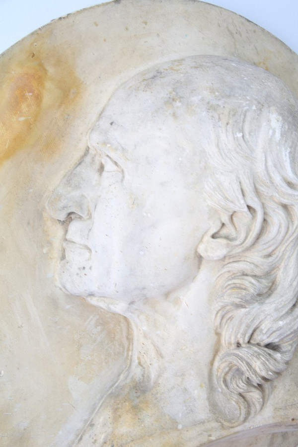 Grande medaglione in gesso di David D'Angers (1788-1756), fine XIX secolo.