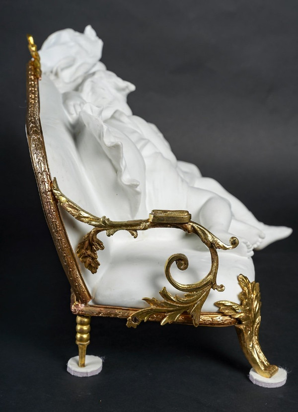 Sculpture En Biscuit Et Bronze Doré Art Nouveau