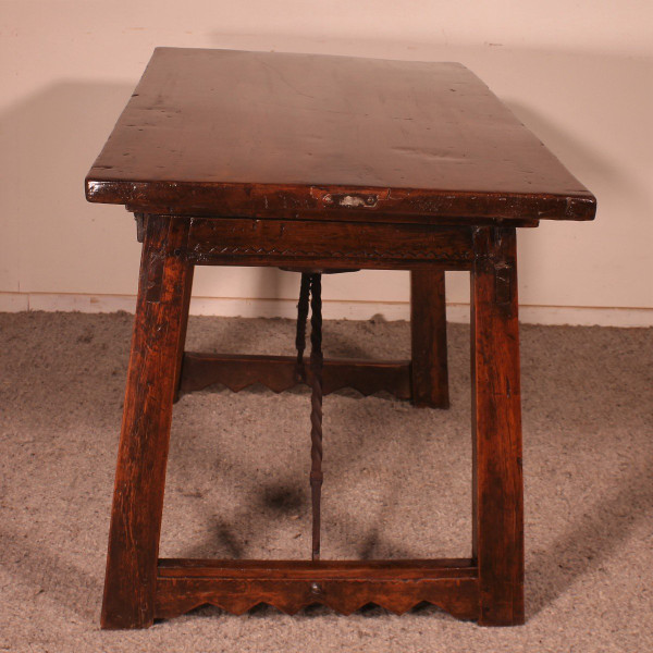Table Espagnol Du 17° Siècle Trois Tiroirs En Châtaignier