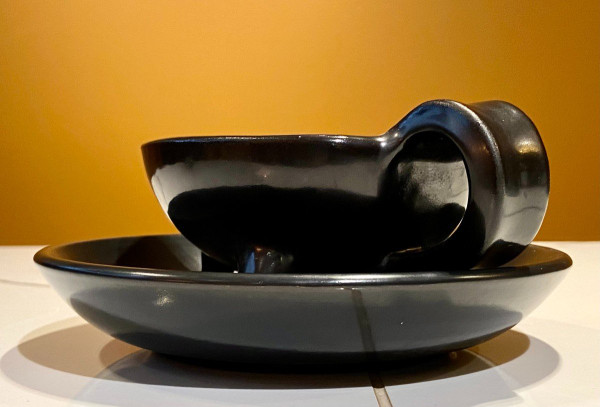 France, Poterie d'Accolay, Années 1960, Bougeoir En Céramique Et Sa Coupelle.