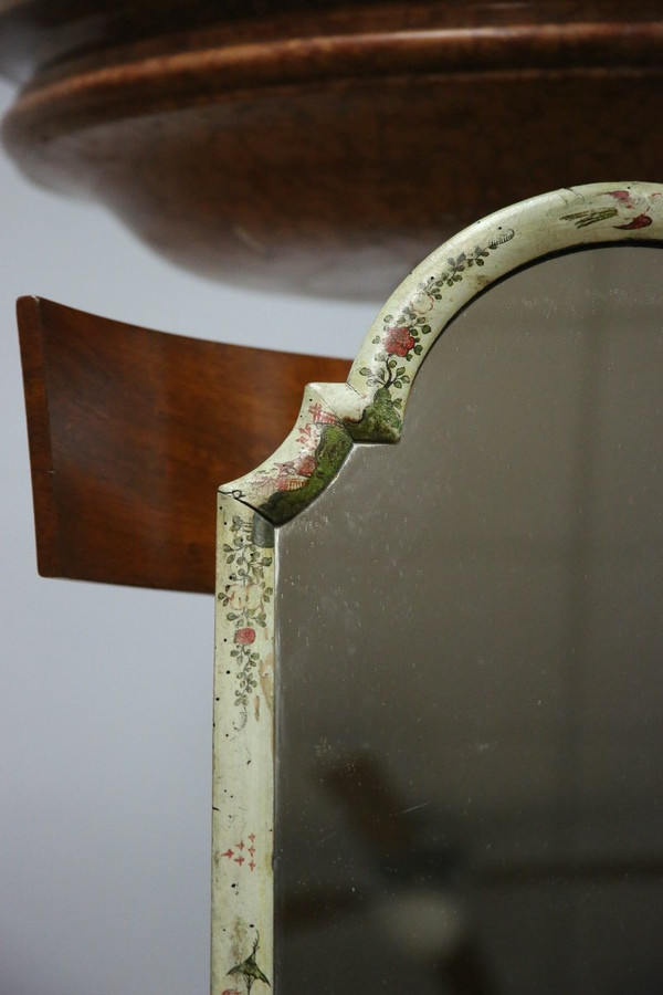 Vanity mirror in Parisian varnish, Louis XV period