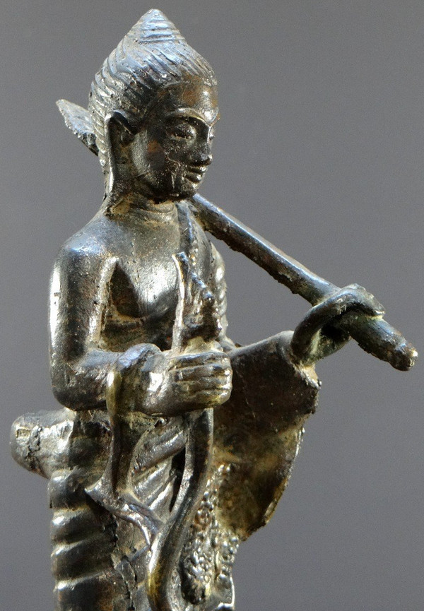 Cambogia, XIX Secolo, Statua di Buddha in bronzo.