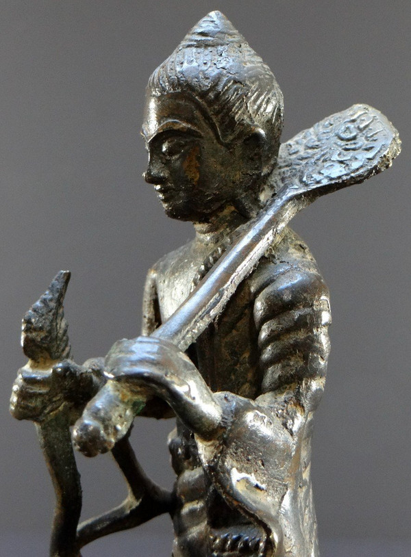 Cambogia, XIX Secolo, Statua di Buddha in bronzo.