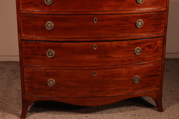 Commode Bombée Circa 1800 En Acajou