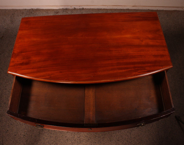 Commode Bombée Circa 1800 En Acajou