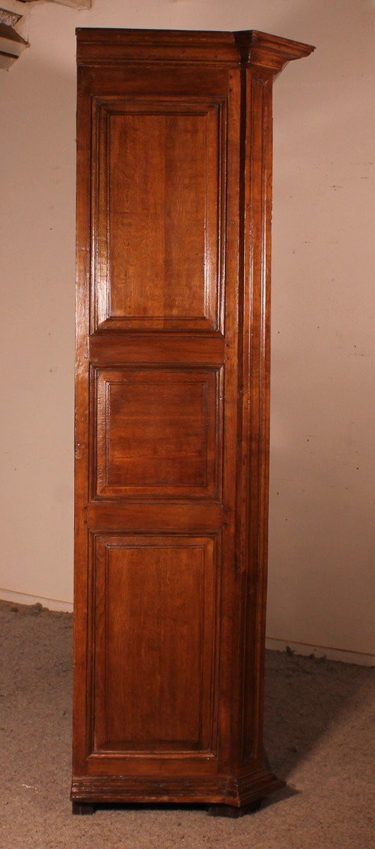 Importante Armoire Namuroise Louis XIV