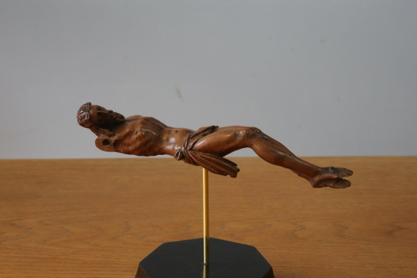 Cristo in legno di bosso intagliato, Italia, XVIII secolo