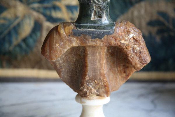 Antique-style marble bust of an emperor, 20th century